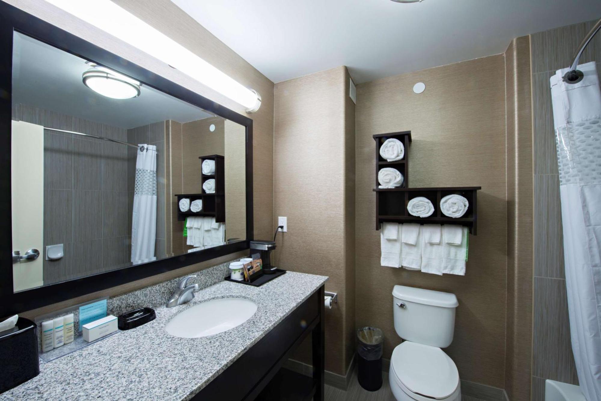 Hampton Inn Saskatoon South Eksteriør billede